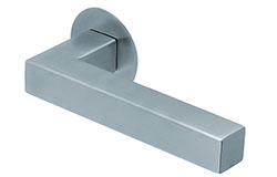 scoop flache lösungen türdrücker form 1002 in edelstahl matt auf flacher rundrosette