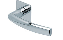 scoop flache lösungen türdrücker form 1003 in edelstahl poliert auf flacher quadratrosette