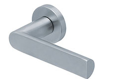 scoop edelstahl türdrücker form 1008 in edelstahl matt auf rundrosette