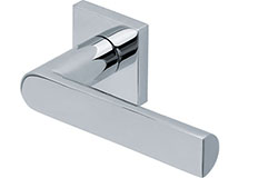 scoop edelstahl türdrücker form 1008 in edelstahl poliert auf quadratrosette