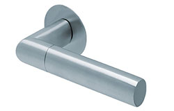 scoop flache lösungen türdrücker form 1012 in edelstahl matt auf flacher rundrosette