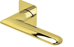 scoop flache lösungen türdrücker form 1021 in pvd messinggelb auf flacher quadratrosette