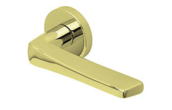 scoop edelstahl türdrücker form 1026 in pvd messinggelb auf rundrosette