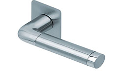 scoop flache lösungen türdrücker form 1101 in edelstahl matt auf flacher quadratrosette