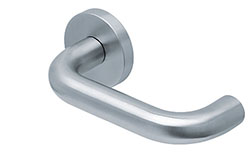 scoop edelstahl türdrücker form 1104 in edelstahl matt auf rundrosette