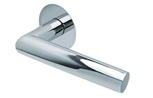 scoop flache lösungen türdrücker form 1108 in edelstahl poliert auf flacher rundrosette