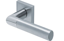 scoop edelstahl türdrücker form 1212 in edelstahl matt auf quadratrosette