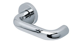 scoop edelstahl türdrücker form 2104 in edelstahl poliert auf rundrosette