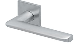 scoop formspiele türdrücker form 8010 in chrom matt auf quadratrosette