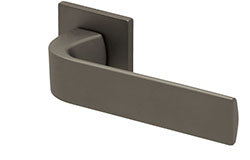 scoop formspiele türdrücker form 8077 in titanium matt auf quadratrosette